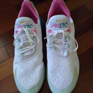 Women Nike 270